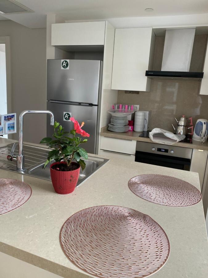 Ultra Lux Daire Apartment Istanbul Ngoại thất bức ảnh